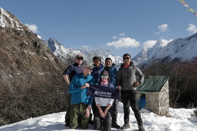 Everest base camp trek in Autumn