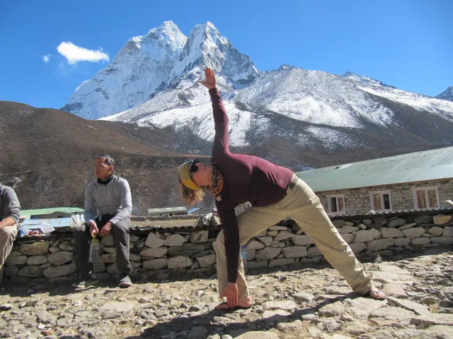 Everest base camp trek in Autumn