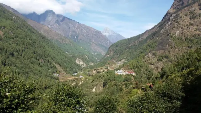 Everest base camp trek in Monsoon