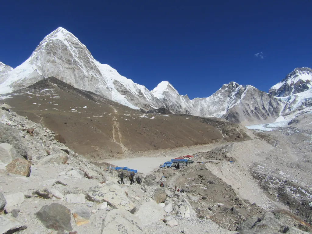 Trekking in Nepal in December
