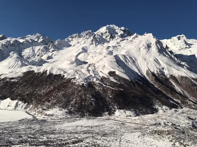 Snow capped view of Mount Langtang