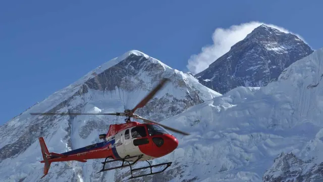 Helicopter tour of EBC